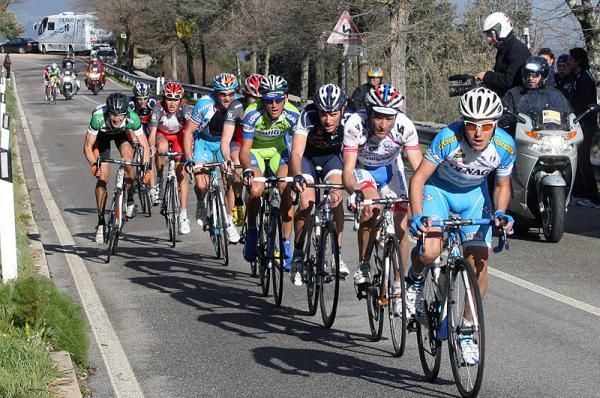 Domenico Pozzovivo (Colnago - CSF Inox) at the head of affairs with 500m remaining in stage two.