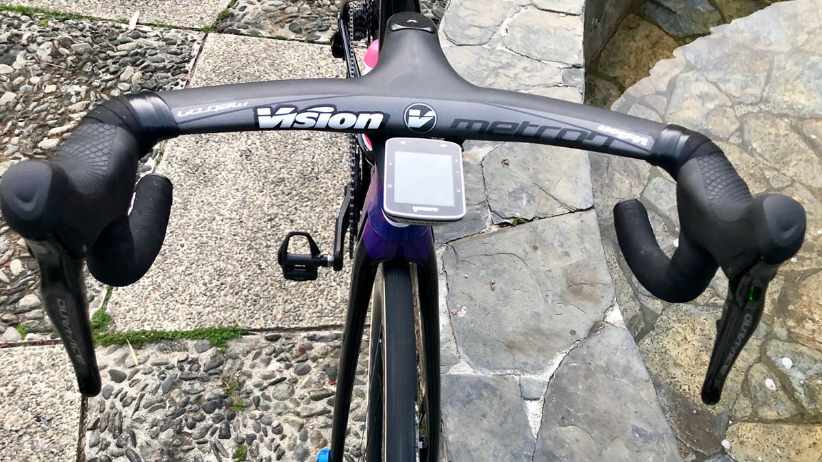 Uran runs a Vision Metron 5D inetgrated carbon cockpit for improved aerodynamics and stiffness