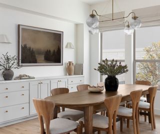 Dining room painted in Simply White by Benjamin Moore