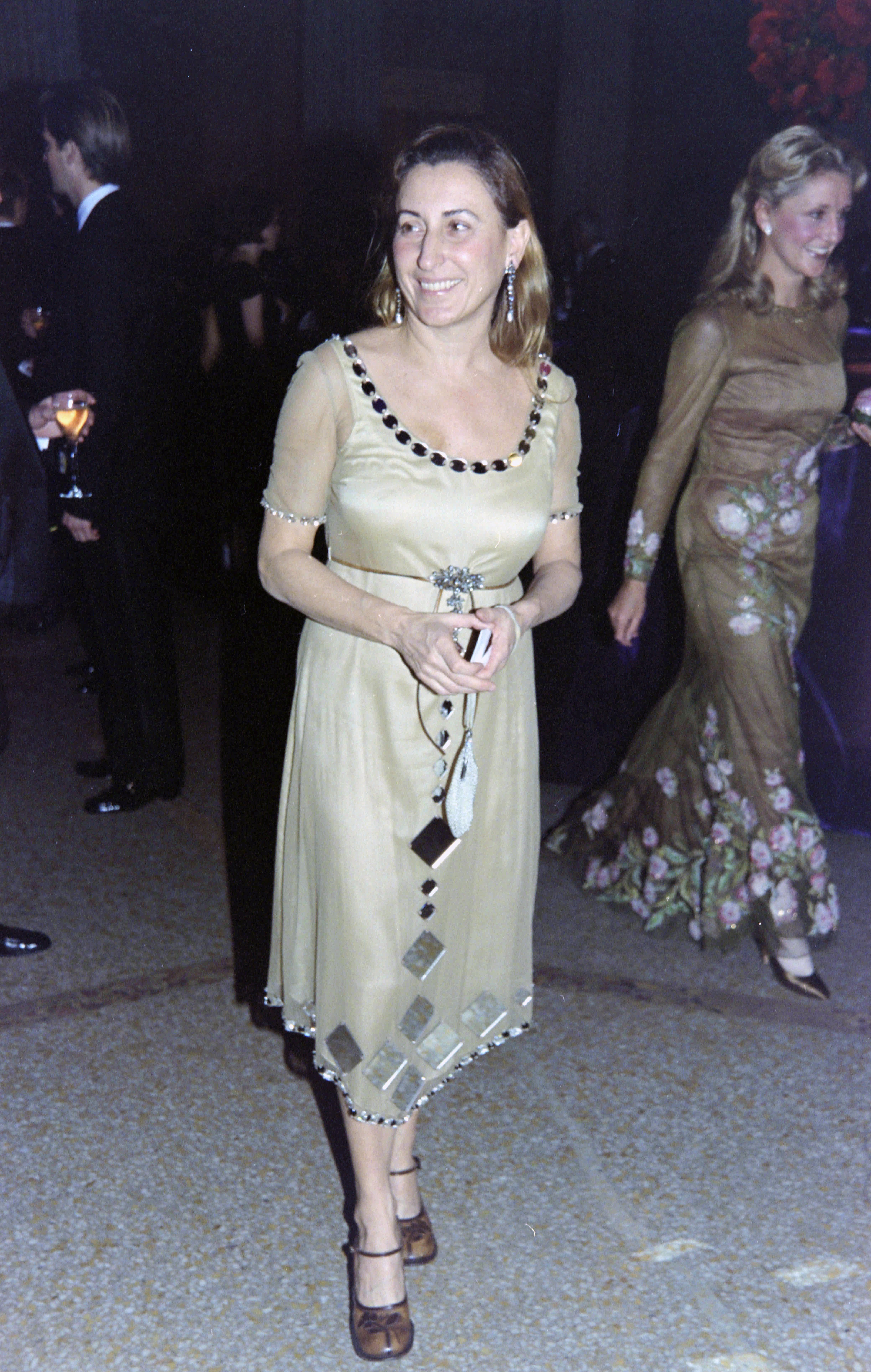 Images of celebrities at the Met Gala in the 1990s.