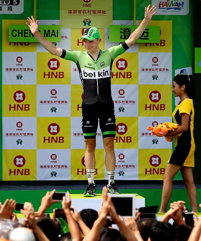 Moreno Hofland (Belkin Pro Cycling) wins opening stage