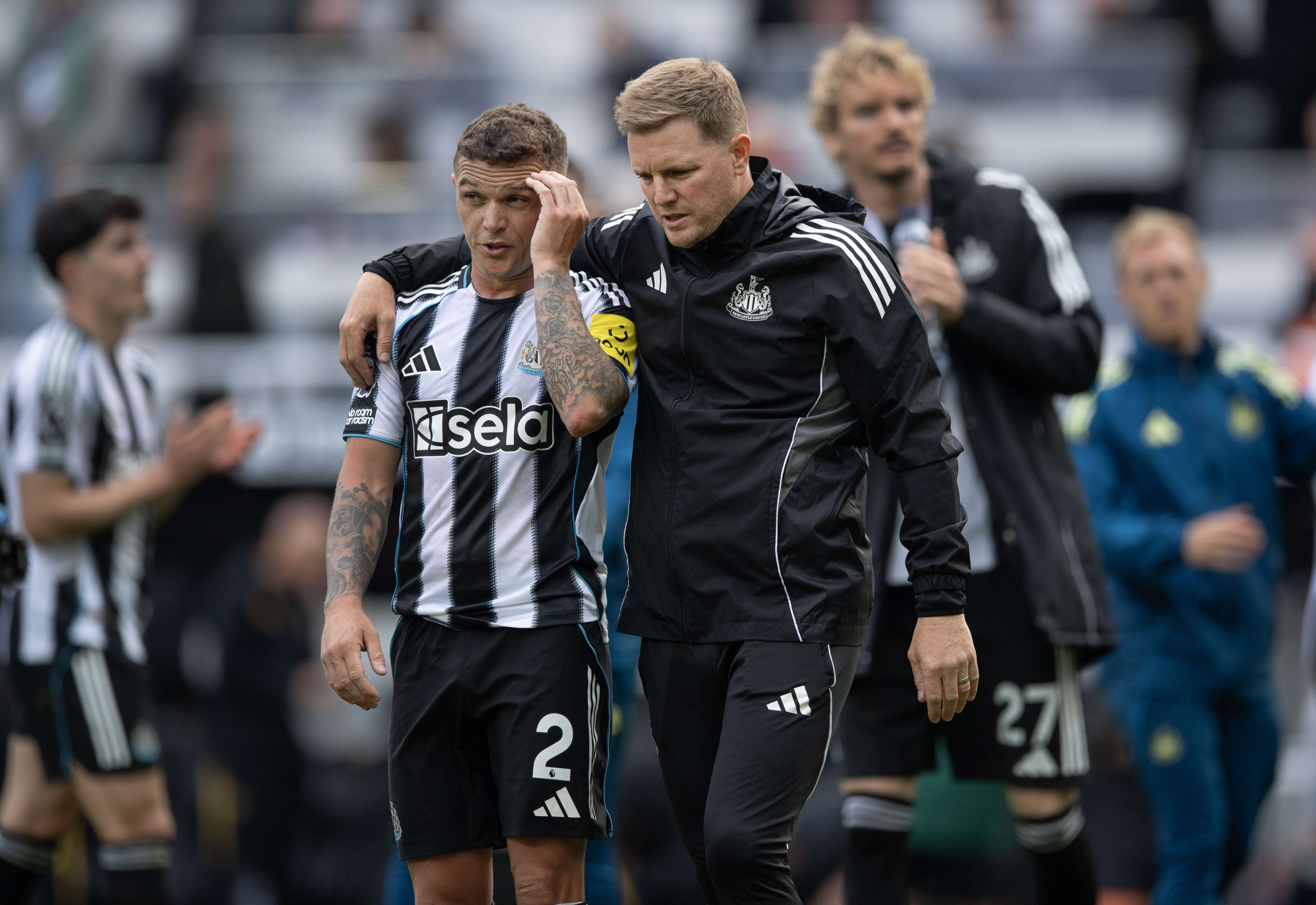 Eddie Howe (R) alongside Newcastle defender Kieran Trippier (L)