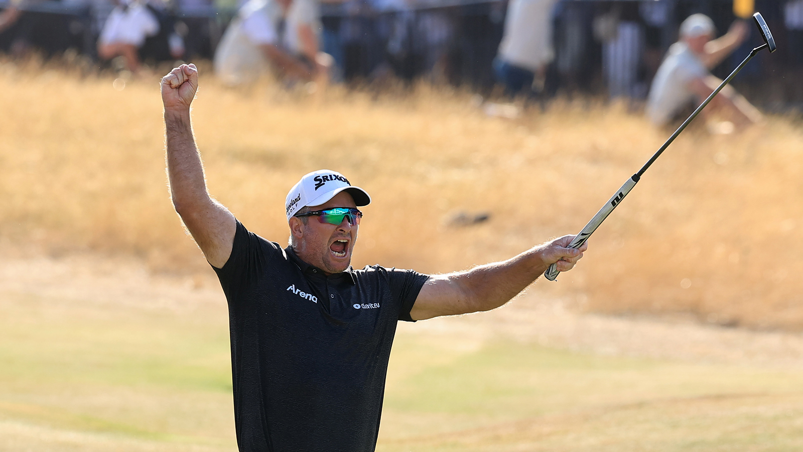 Ryan Fox celebrates on the 18th green