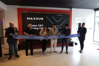 The new showroom officially opens in London with a ribbon cutting by MAXHUB.