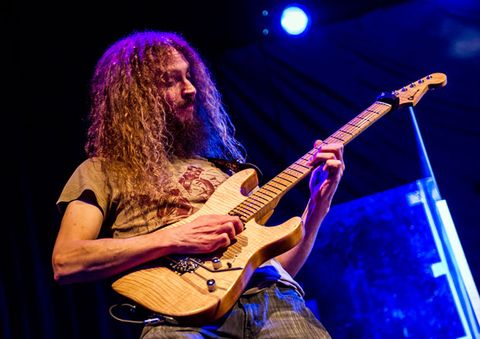 Tapping in 16th-Note Triplets with Guthrie Govan | Guitar World