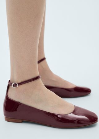 Patent Leather-Effect Ballet Flats - Women | Mango Usa