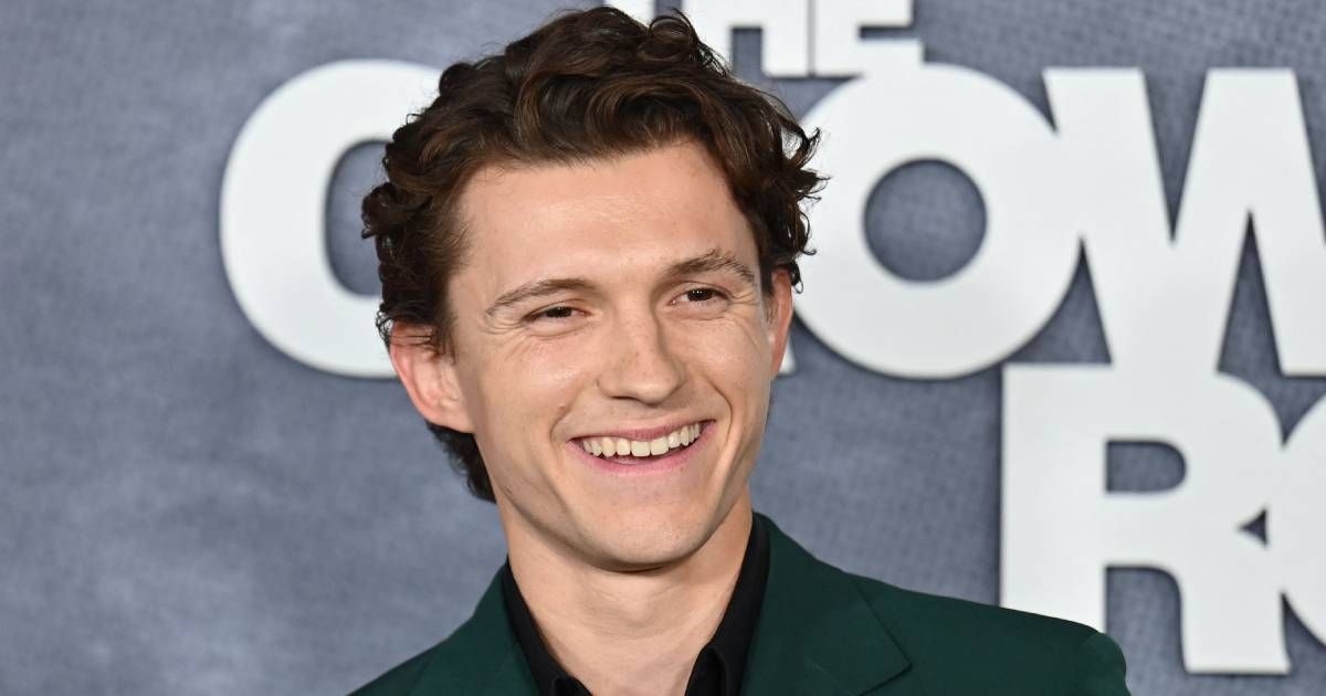 Tom Holland parle de son sentiment "obsédé" par l'alcool et pourquoi il est reconnaissant pour sa sobriété