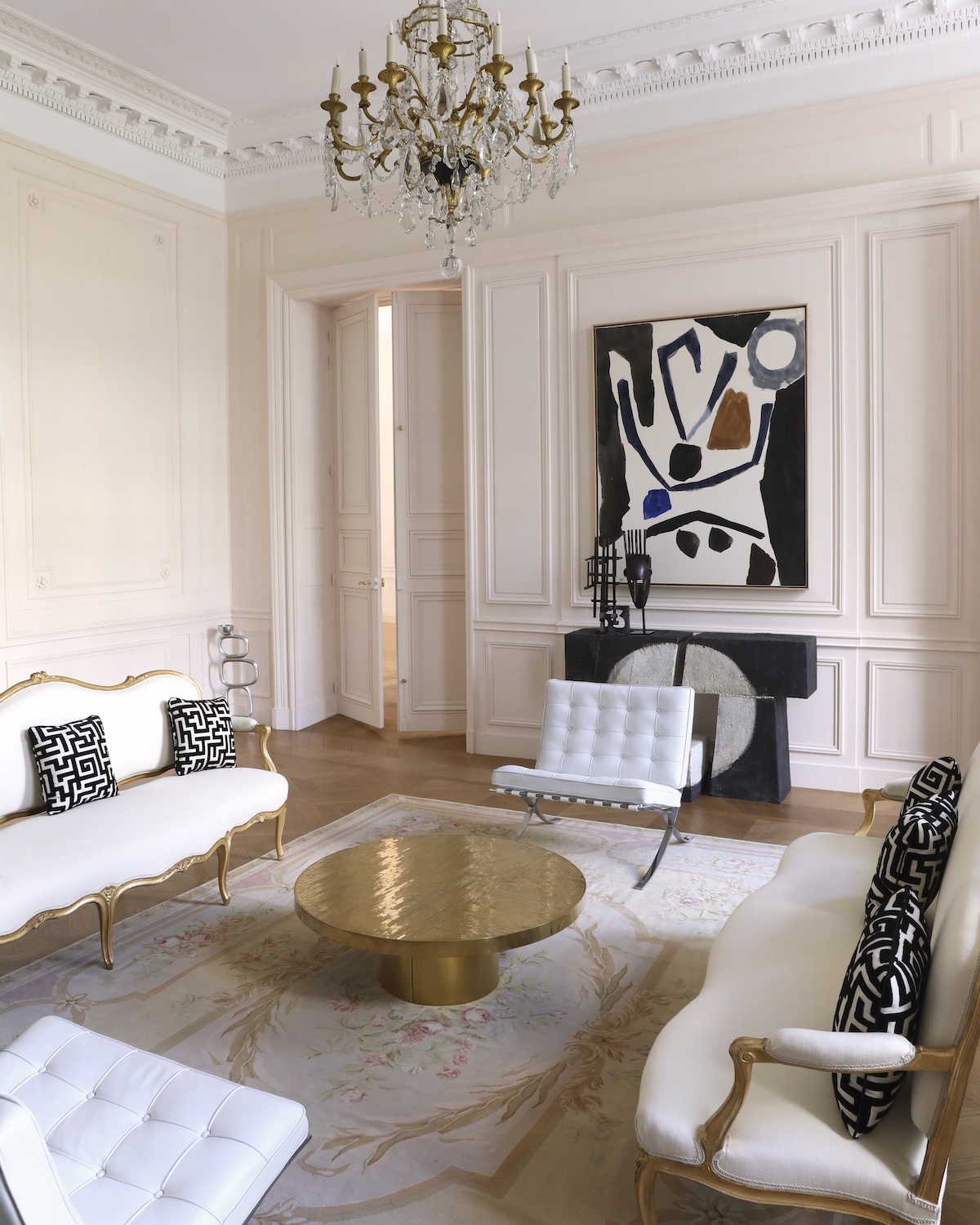 Roger Vivier Shoes Maison Headquarters Paris France
