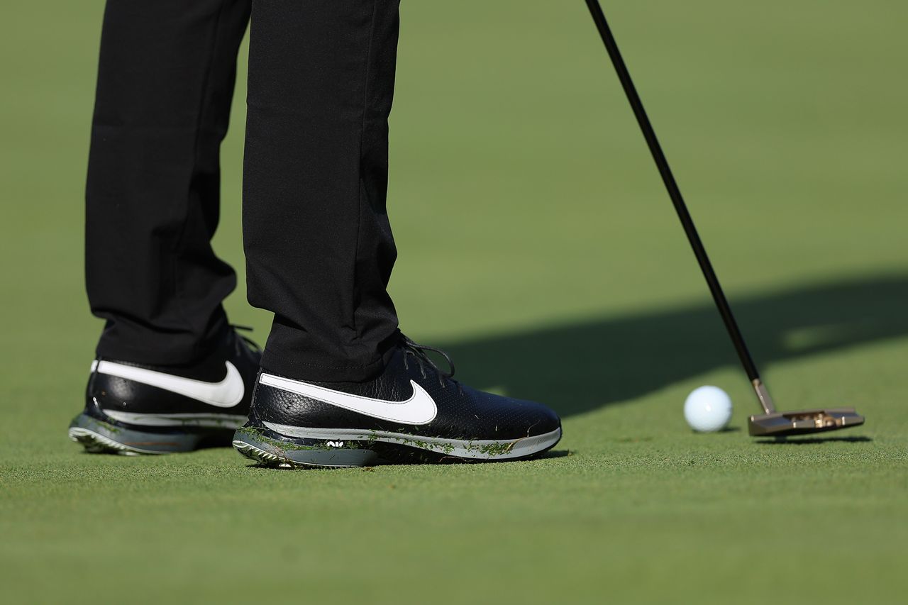 rory mcilroy shoes