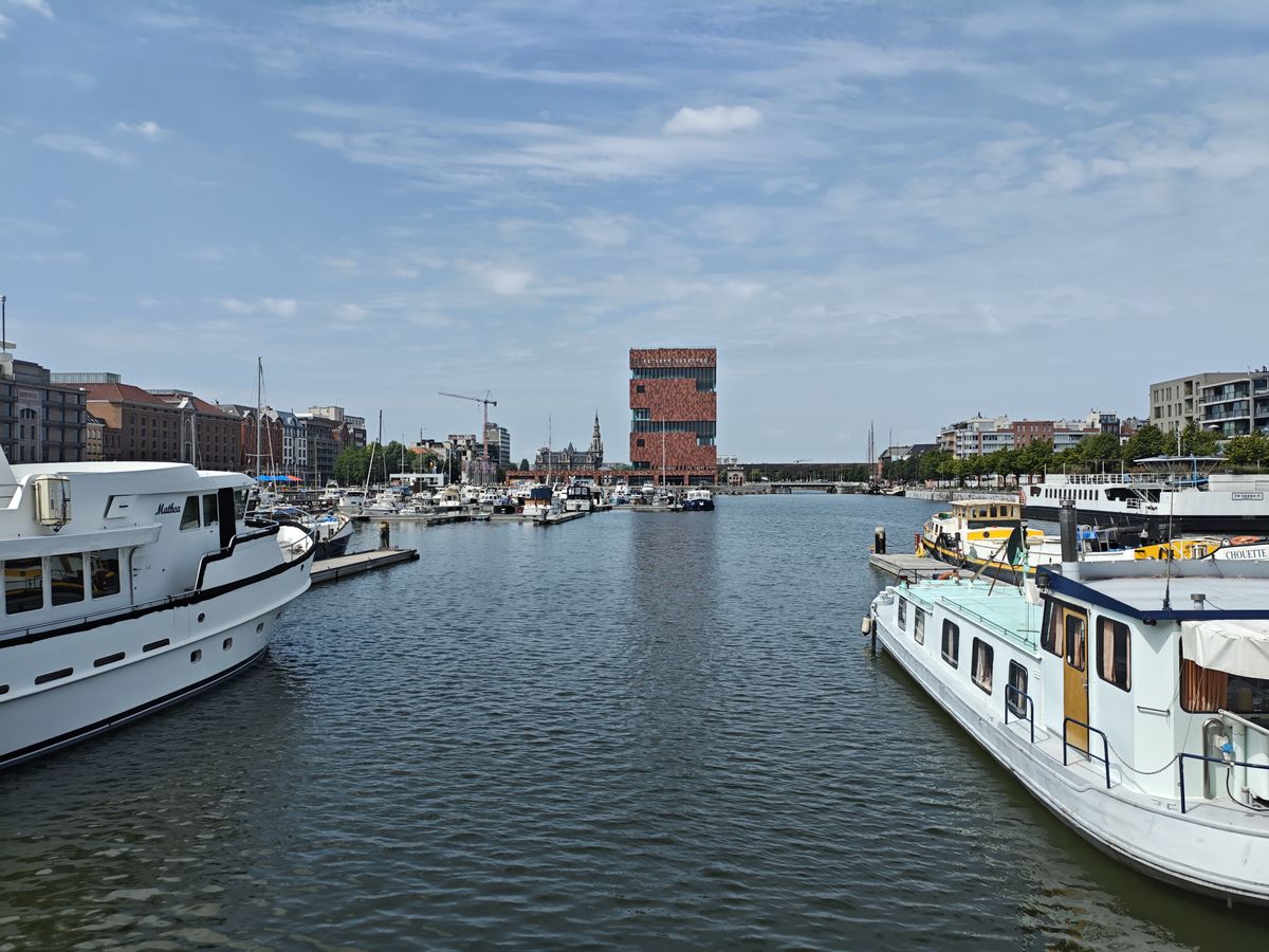 Poco F7 voorbeeldfoto
