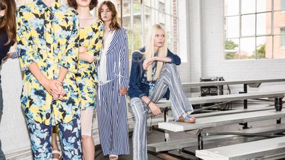 How to Wear Dress Pajamas Like a Fashion Girl