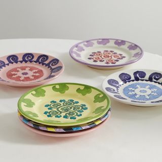 Colorful plates, swirl designs