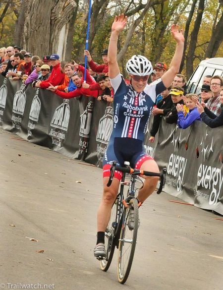 Katie Compton (Rabobank-Giant) extends her winning streak in the USA