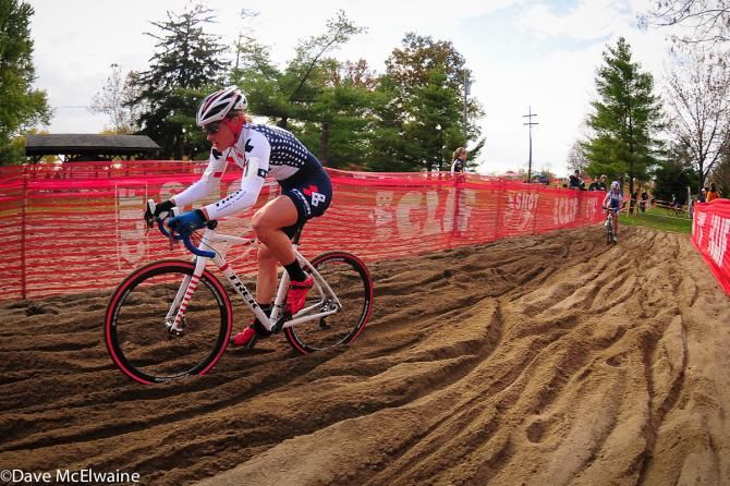 Katerina Nash (Luna Pro Team) slowly reeled in Compton