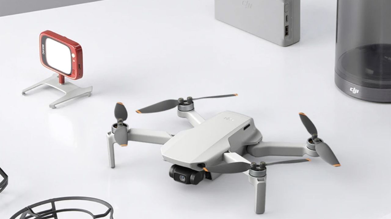 DJI Mini SE drone