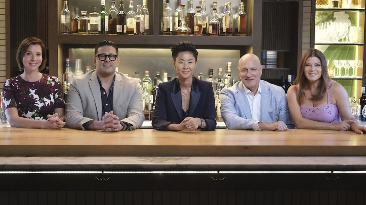 Kristen, Tom and Gayle sitting at judge&#039;s table in Top Chef Wisconsin