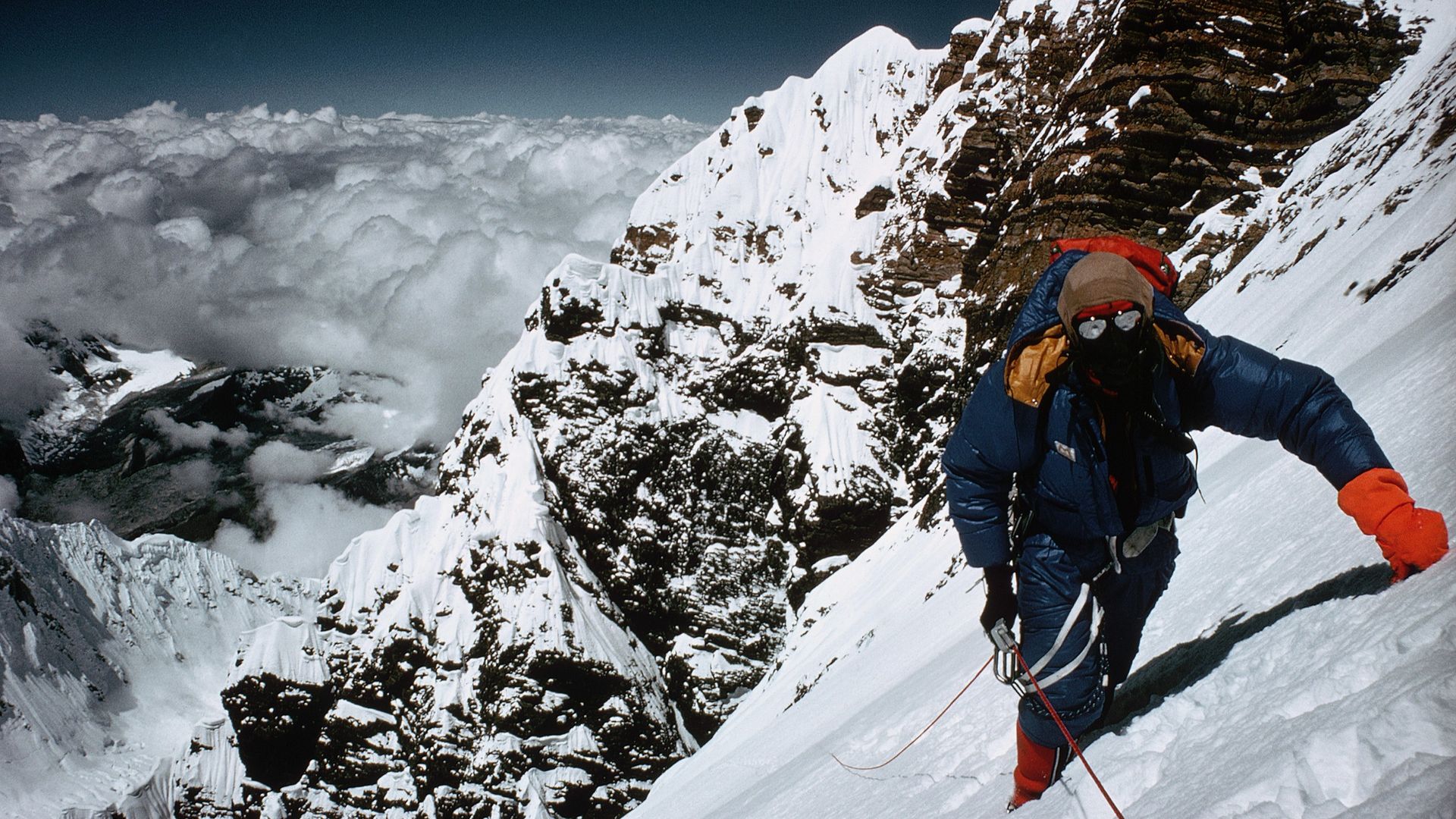 Hiç Everest'ten daha uzun bir dağ oldu mu?