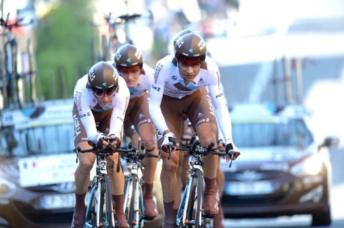 AG2R race through the Worlds team time trial