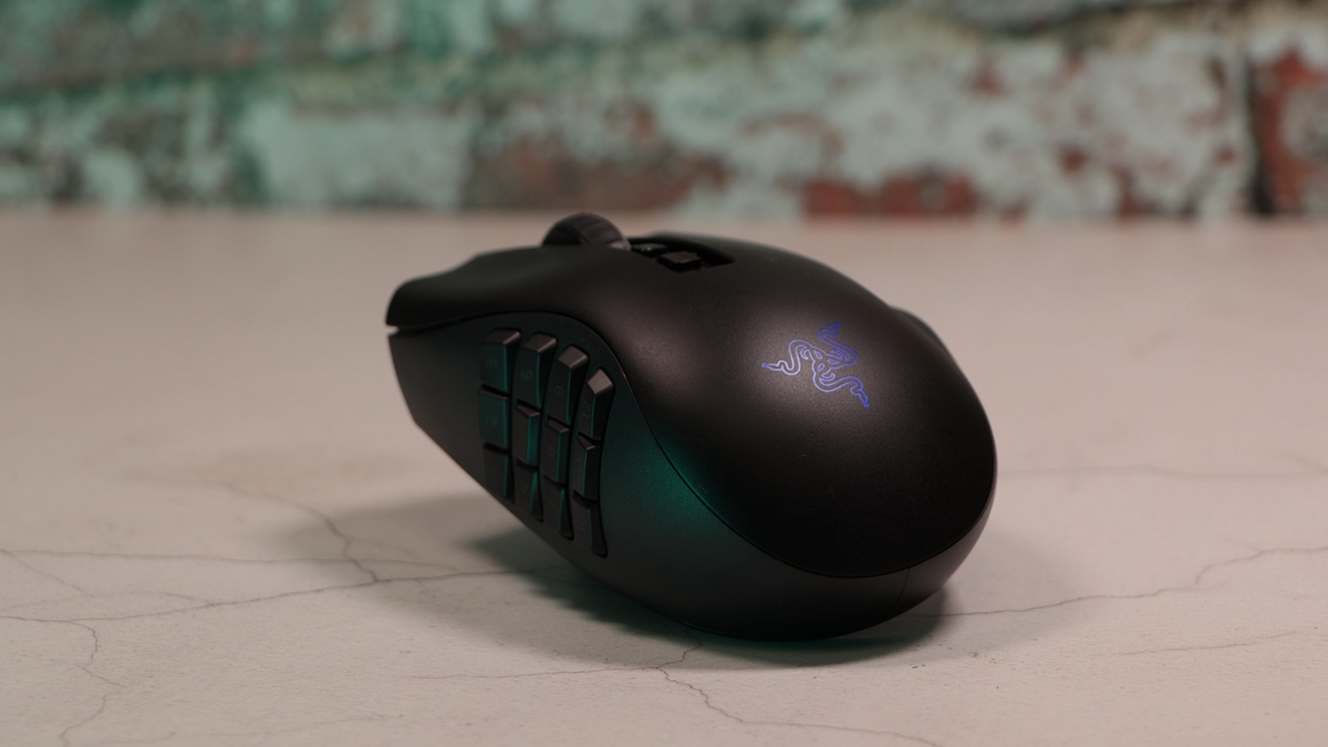 Razer Naga V2 Pro Gaming Mouse Review: Chopping And Changing | TechRadar