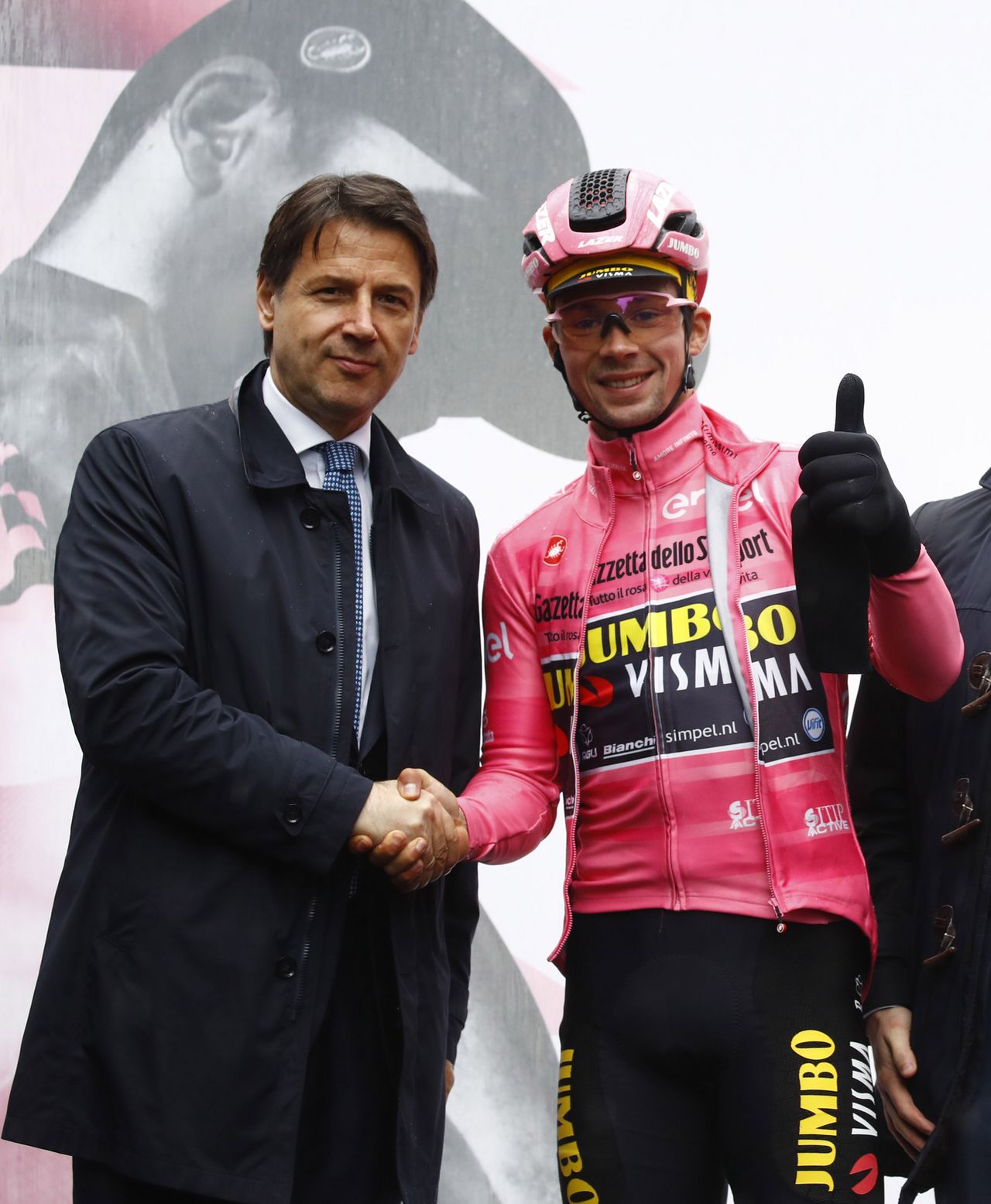 Race leader Primoz Roglic with Italian Prime Minister Giuseppe Conte