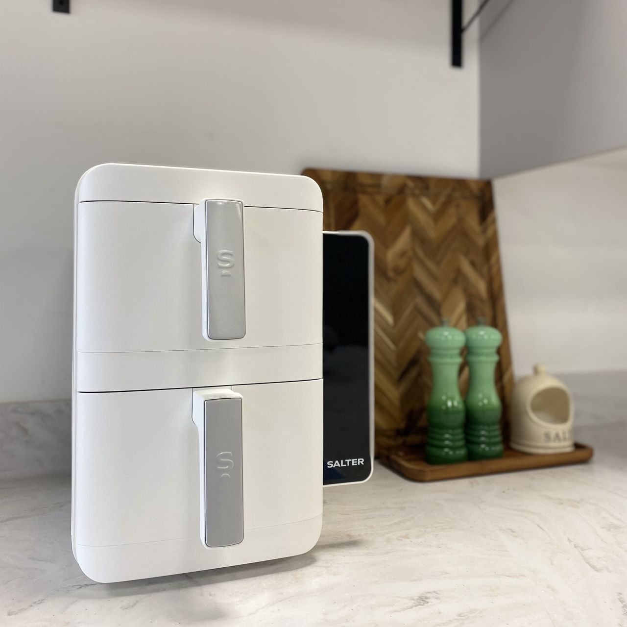 Testing the Salter VertiCook air fryer