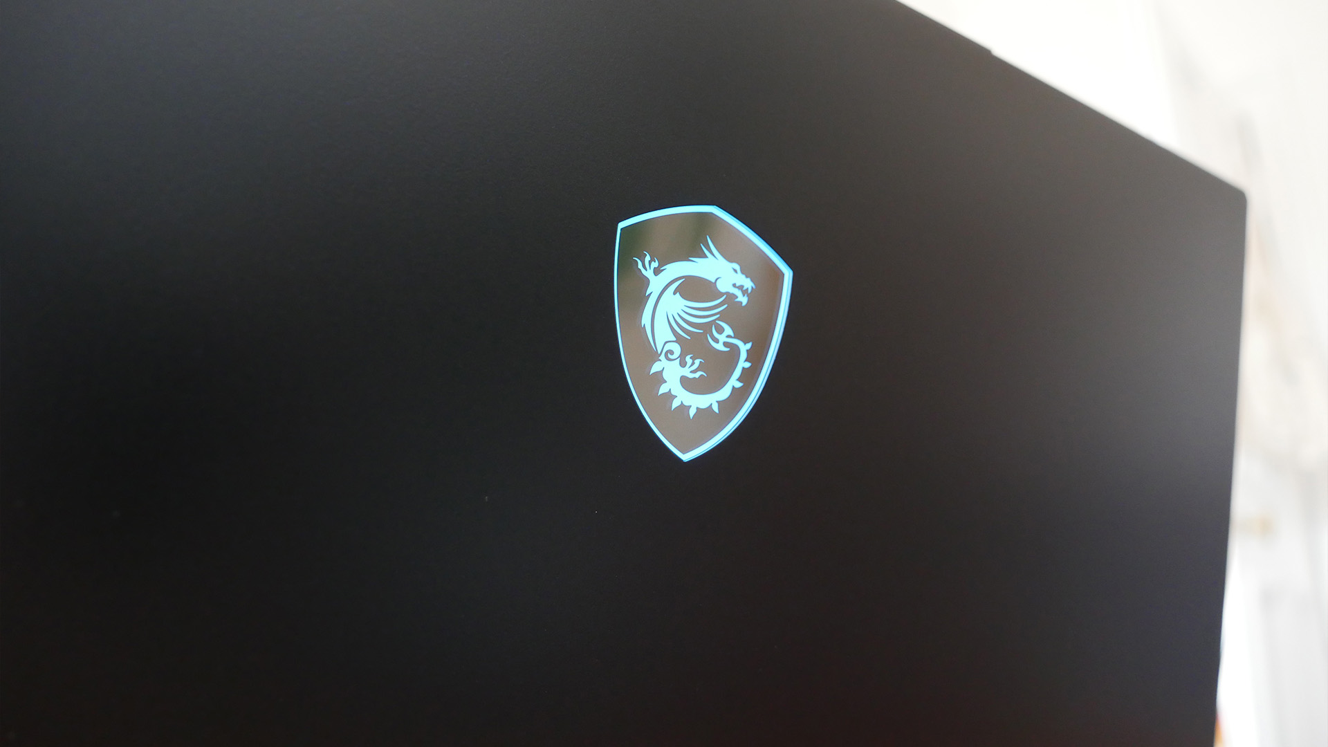 MSI Stealth 18 HX AI review