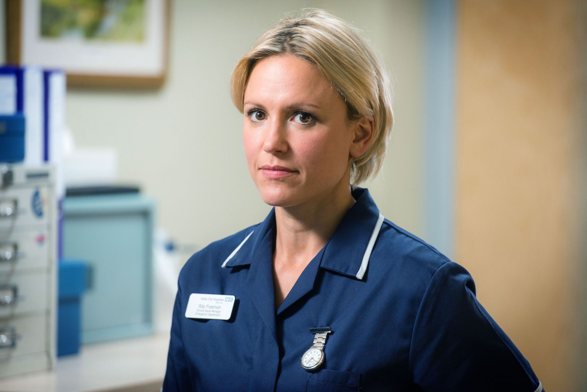 Cod Rita Bailey Rita's haunted by her creepy ex-husband | Episode | Casualty | What's ...