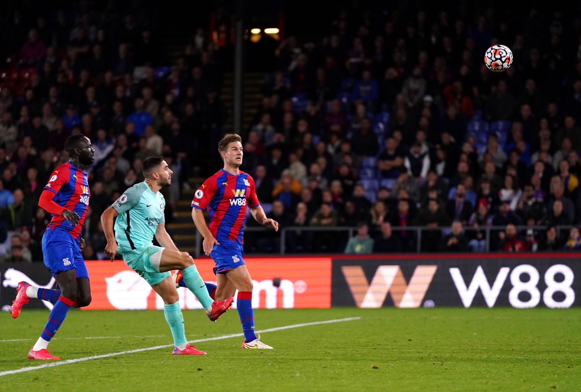 Кристал пэлас брайтон энд хоув. Crystal Palace Brighton. Neal Maupay. Карьера за Brighton.