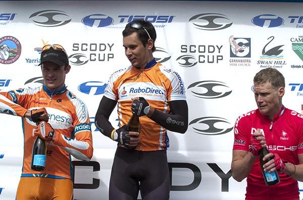 The stage three podium (l-r): Steele Von Hoff (2nd,Genesys Wealth Advisers), Myron Simpson (1st,Rabodirect New Zealand), and Stuart Shaw (3rd,Drapac Porsche).