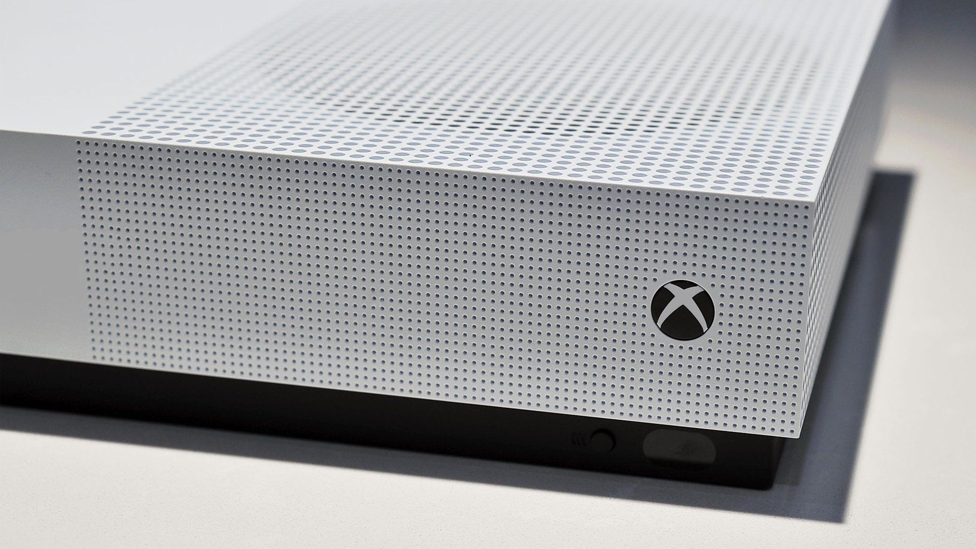 Can Xbox One S All-Digital stream 4K movies and TV? | Windows Central