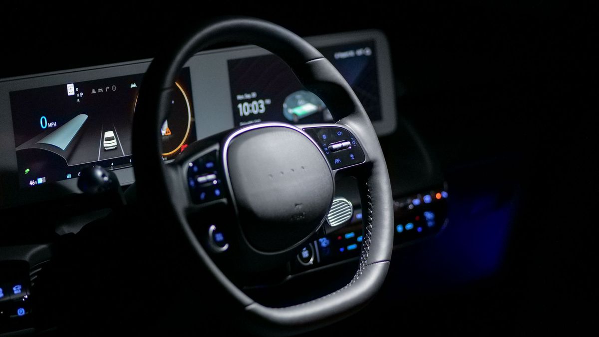 2024 Hyundai Ioniq 5 Limited AWD test drive.
