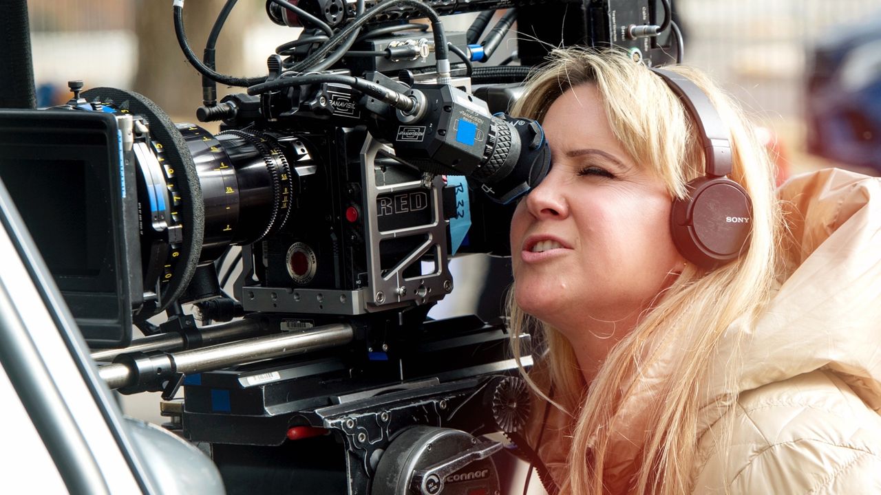 Behind the scenes of Deadly Illusions.
