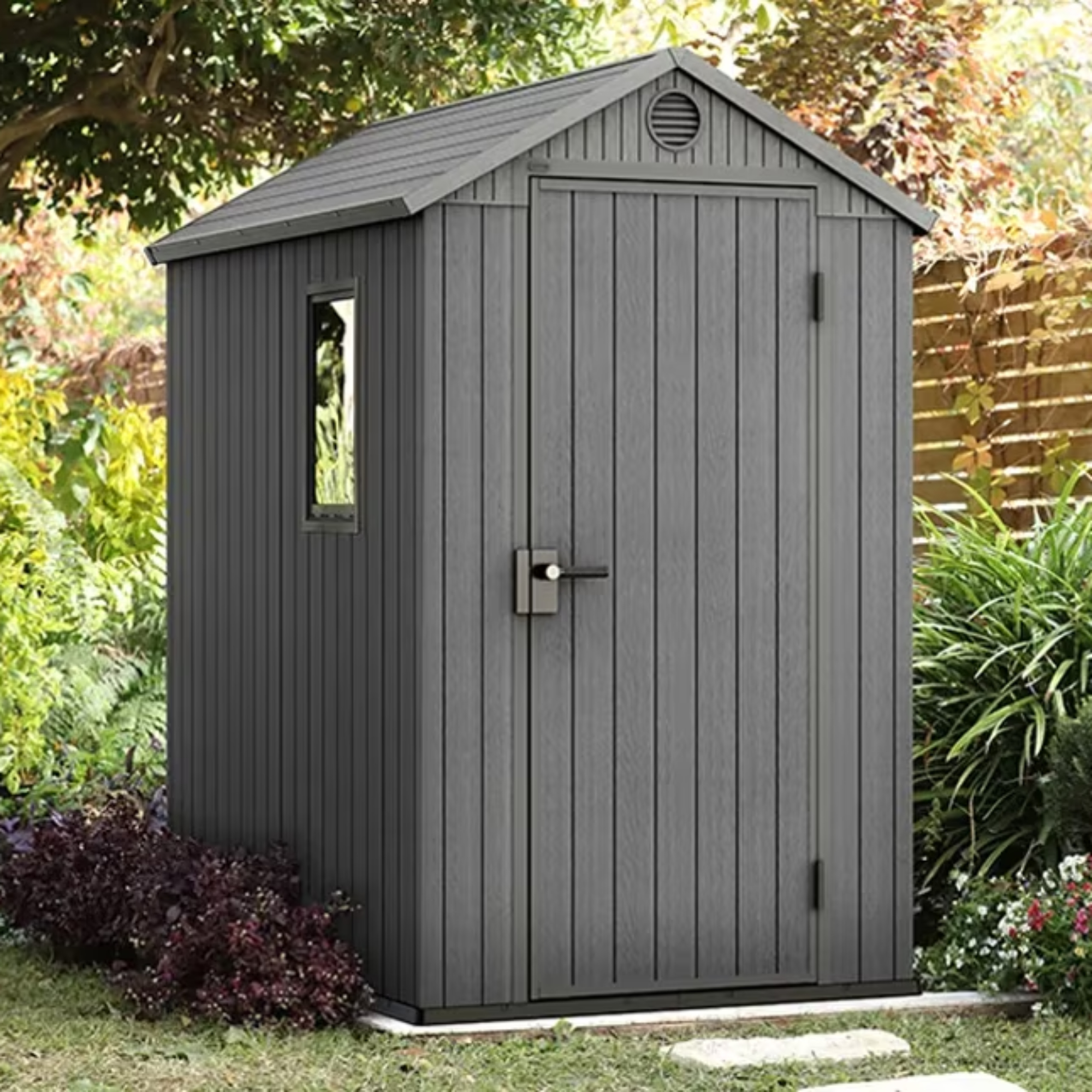 Keter Darwin shed in garden