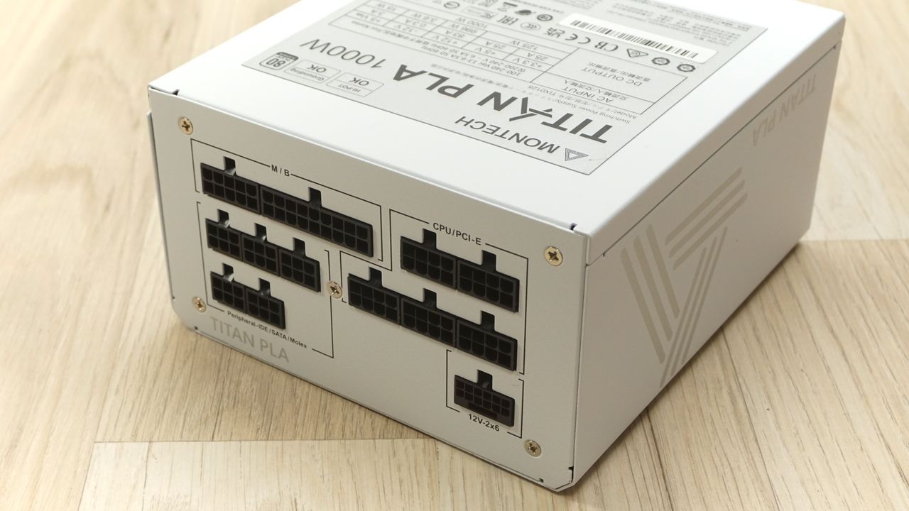 Montech Titan PLA 1000W PSU