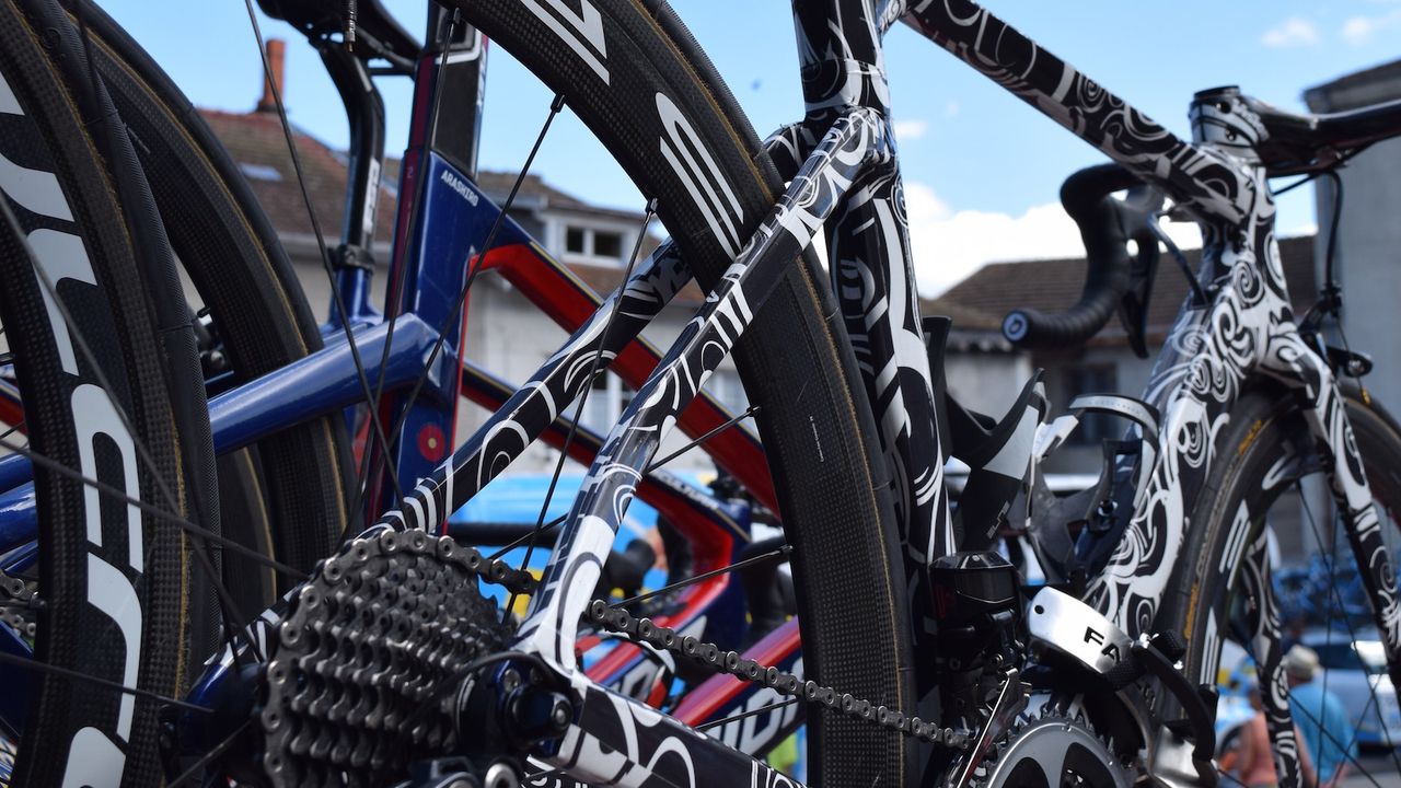 The seat stays also appear to flare out mid way down, another new feature