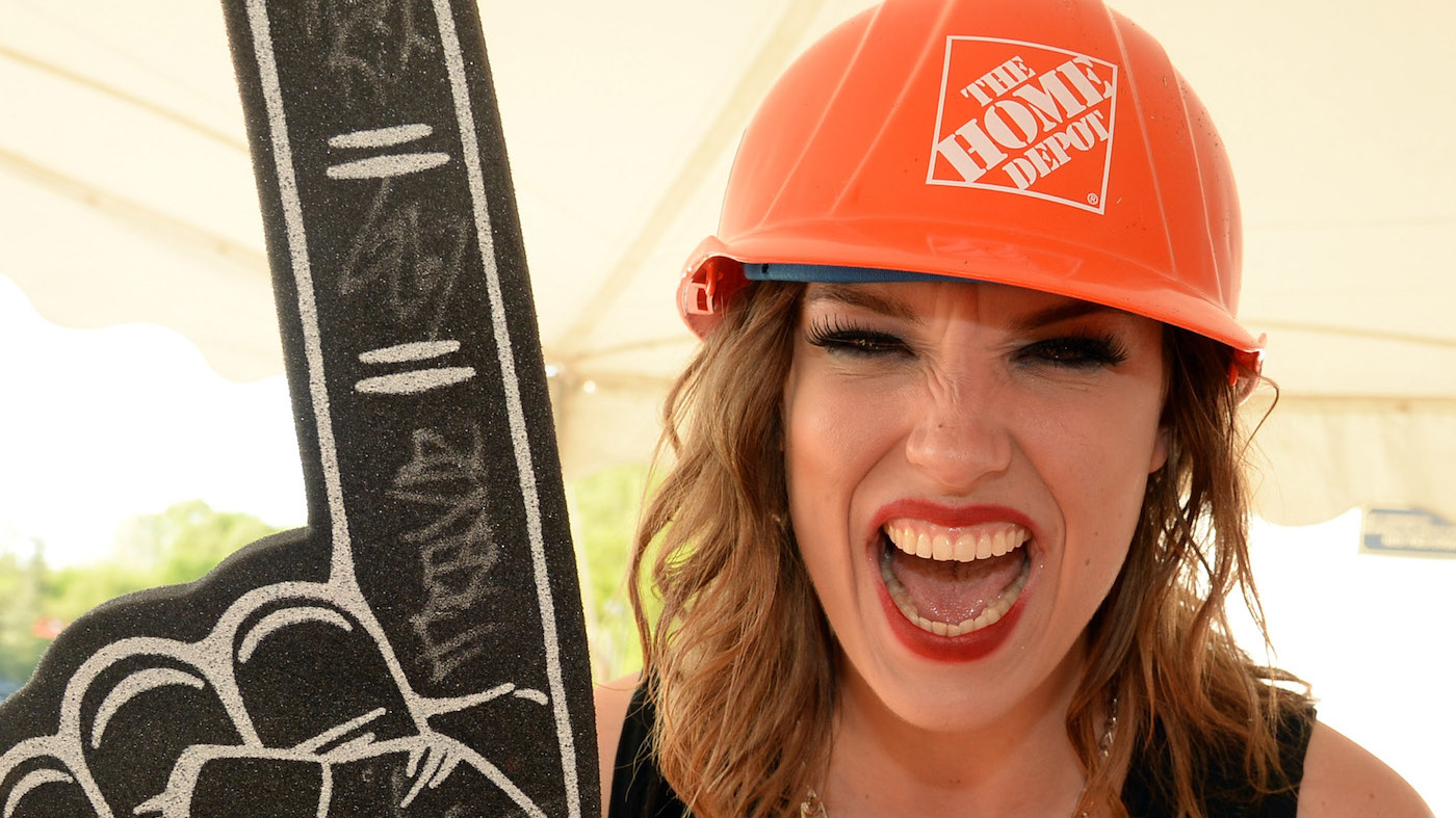 Halestorm&#039;s Lzzy Hale backstage of &#039;ESPN GameDay&#039; opening taping at The Woods Amphitheater at Fontanelon May 7, 2014 in Nashville, Tennessee