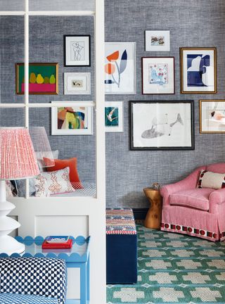 snug room with patterned furniture and textured wall