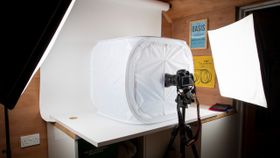 Neewer Photo Studio Light Cube Diffusion Soft Box Kit 60x60cm