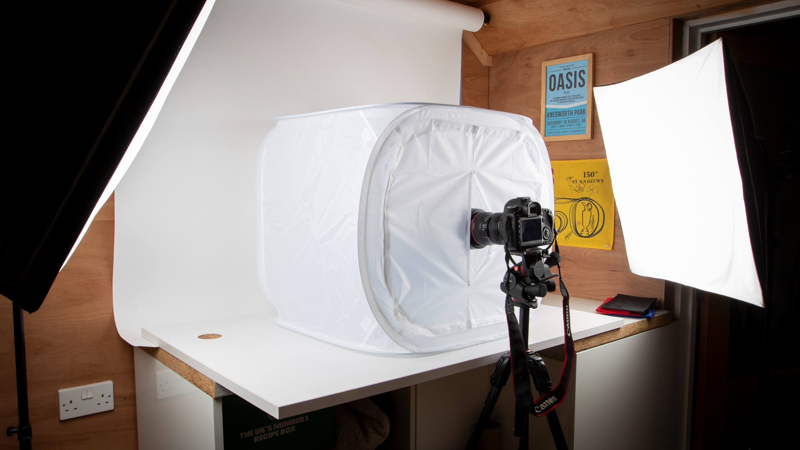 Neewer Photo Studio Light Cube Diffusion Soft Box Kit 60x60cm