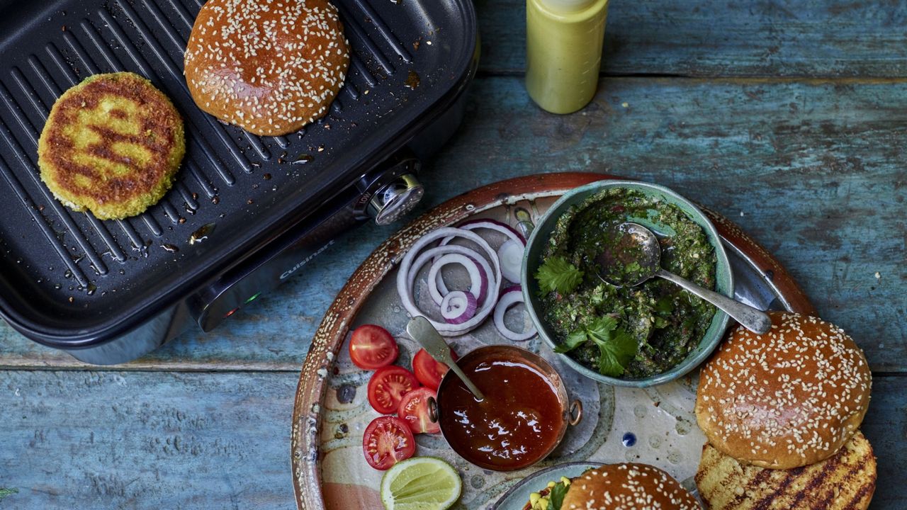 Cuisinart Cook In being used to make burgers