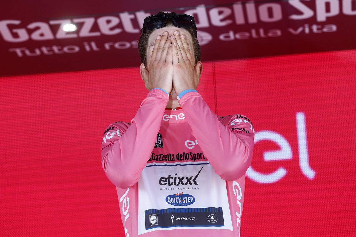 Bob Jungels (Etixx-Quickstep) in the maglia rosa