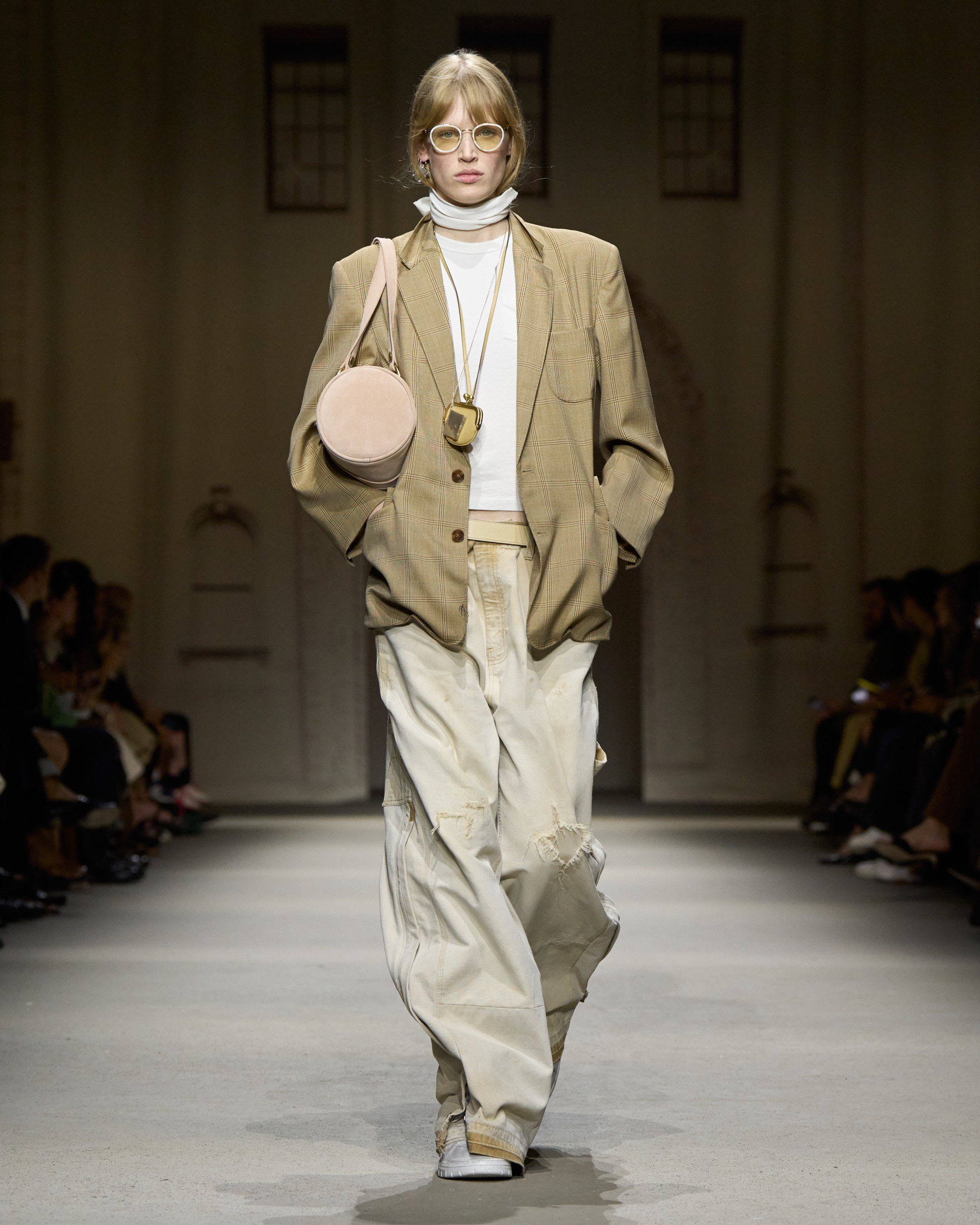 Coach S/S 26 runway, pouch necklace trend