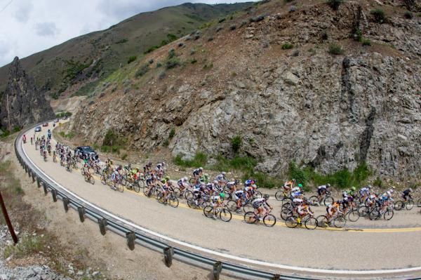 The peloton heads into one of the canyons along today's route