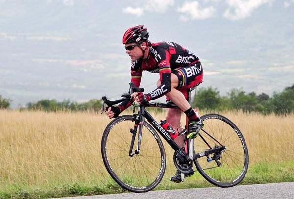 Cadel Evans (BMC) on the attack in the finale of stage 16.