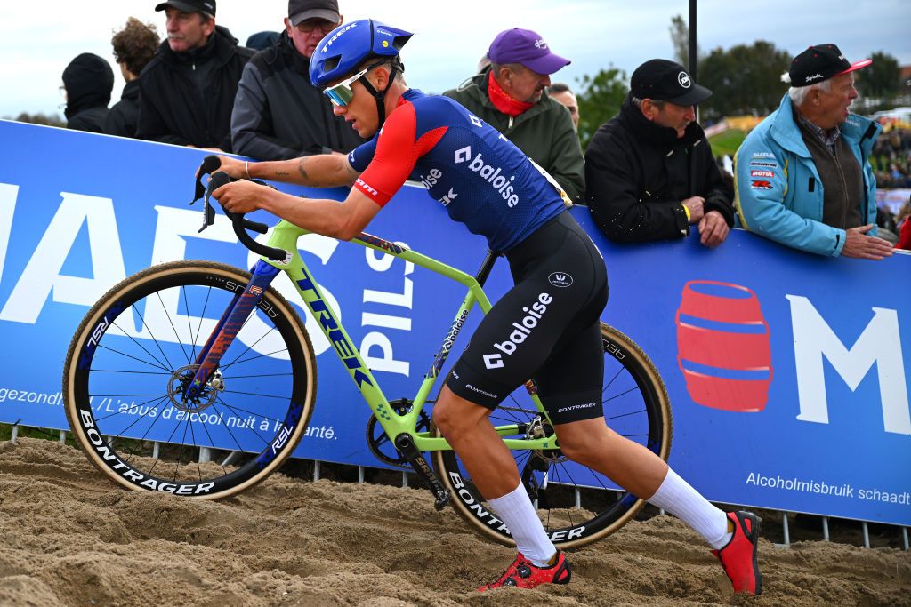 RUDDERVOORDE BELGIUM OCTOBER 20 Thibau Nys of Belgium Baloise and Team Trek Lions competes during the 37th Superprestige Ruddervoorde 2024 Mens Elite on October 20 2024 in Ruddervoorde Belgium Photo by Luc ClaessenGetty Images