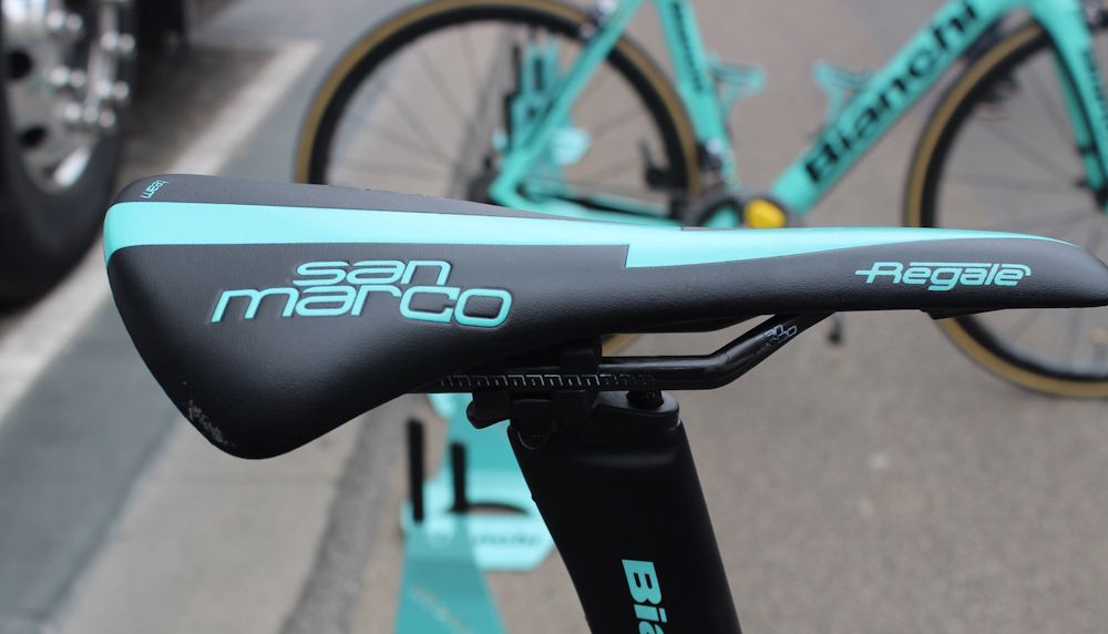 The Selle San Marco Regale saddle is colour coordinated in the classic Bianchi celeste