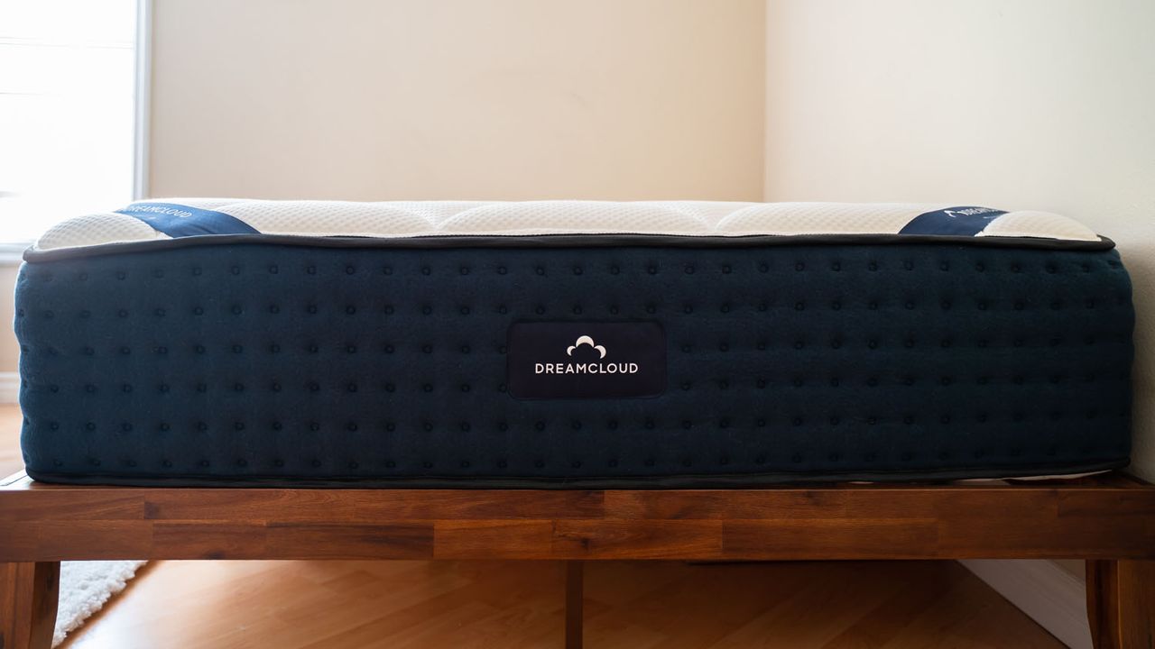 Dreamcloud Luxury Hybrid mattress - review