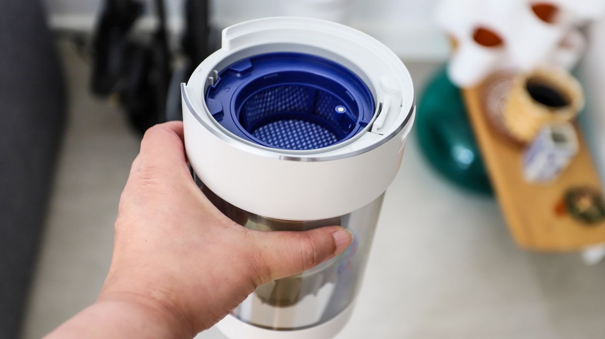 The fine-dust filter inside the Samsung Bespoke Jet AI