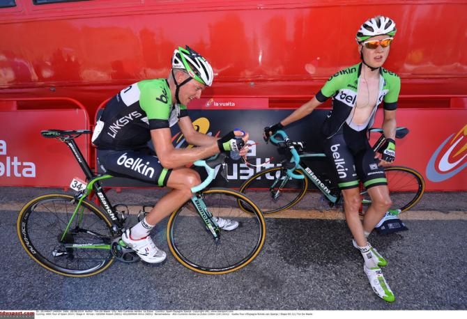 Robert Gesink and Wilco Kelderman (Belkin) feel the heat