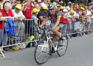 Lance Armstrong (RadioShack) finishes stage 15